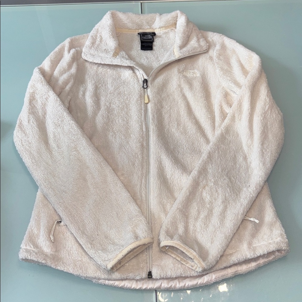 North face small white fuzzy jacket